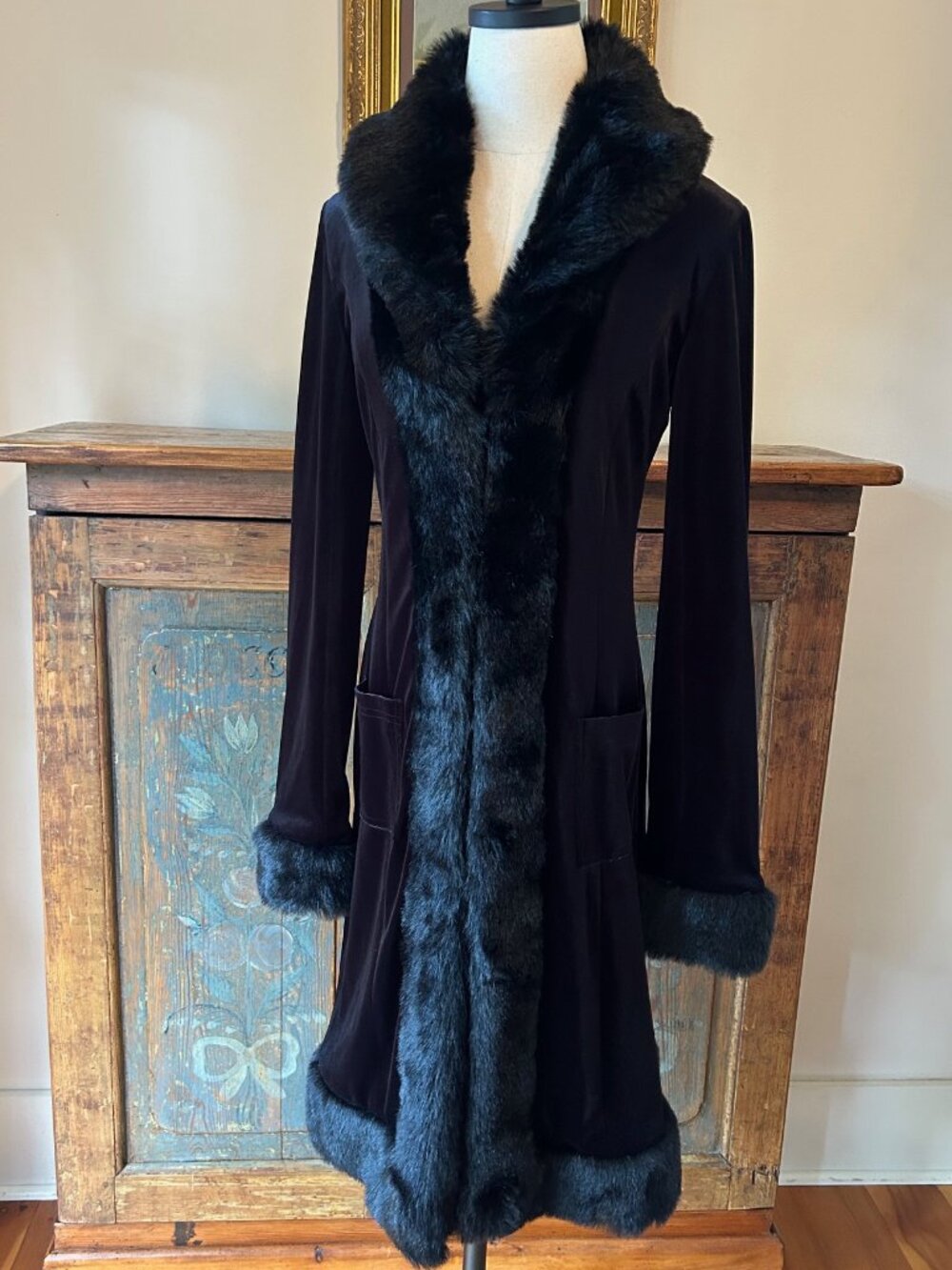 Vintage Betsey Johnson Rose Black Velvet Duster Coat - Picture 2 of 13